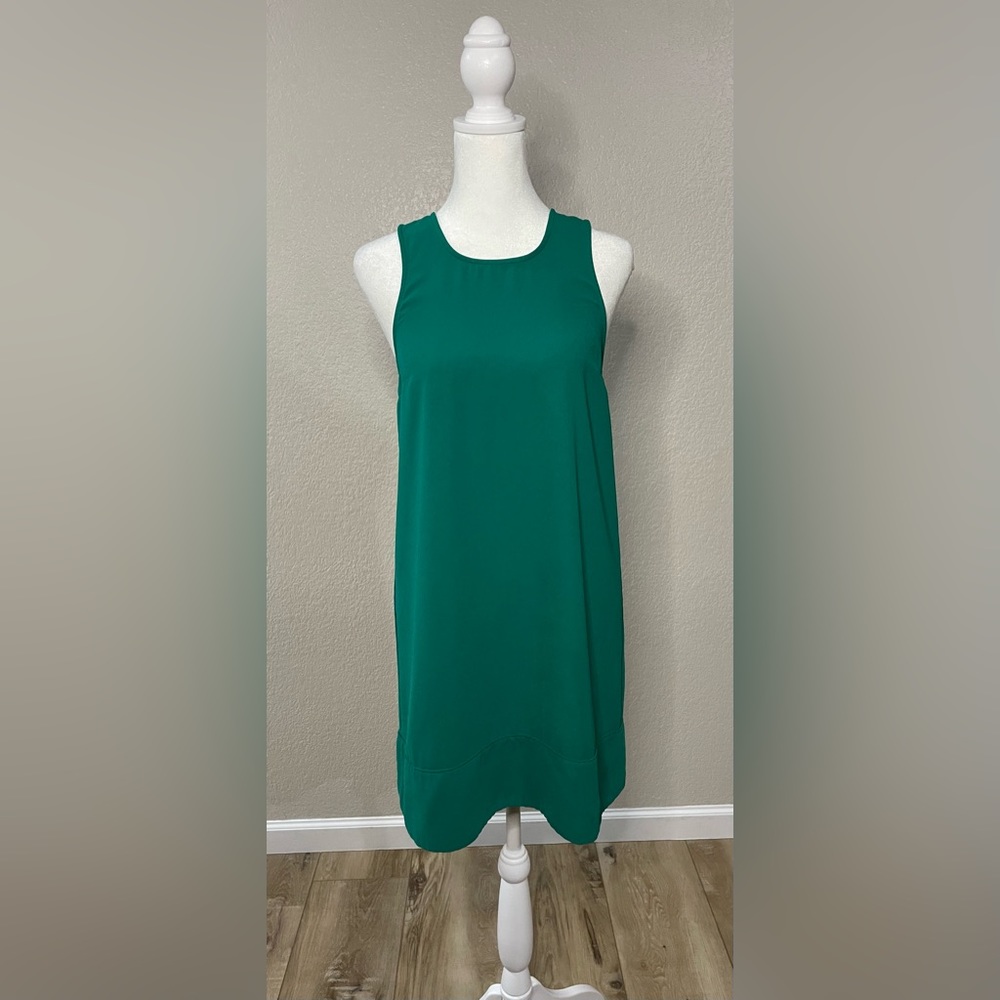 LIKE NEW TILDON KELLY GREEN DRESS